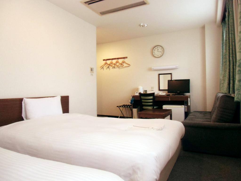 Hotel Green Line Sendai Quarto foto